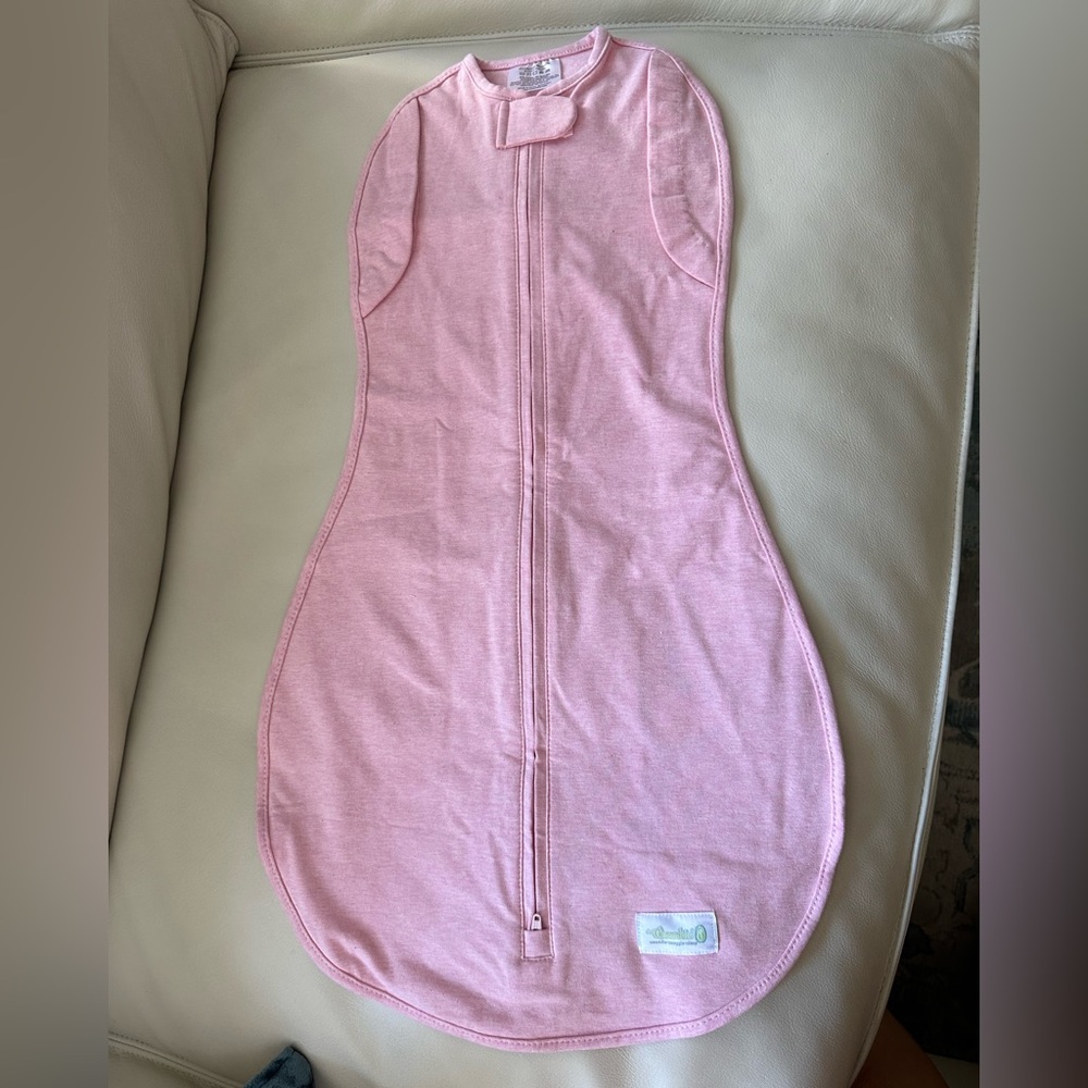 Woombie Convertible Baby Swaddling Blanket (3-6mo), Pink Posey 14-19 lbs NWOT - Picture 2 of 11